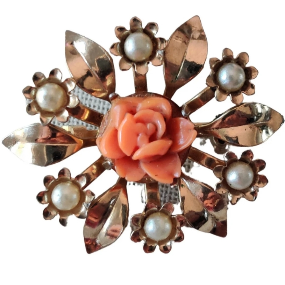 Coro Craft Carved Coral Rose and Faux Pearls pin/brooch vintage MCM - Picture 3 of 9